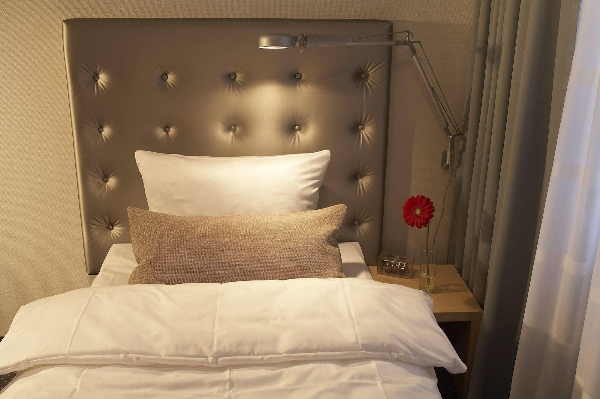 Hotel Maximilians Essen Room photo